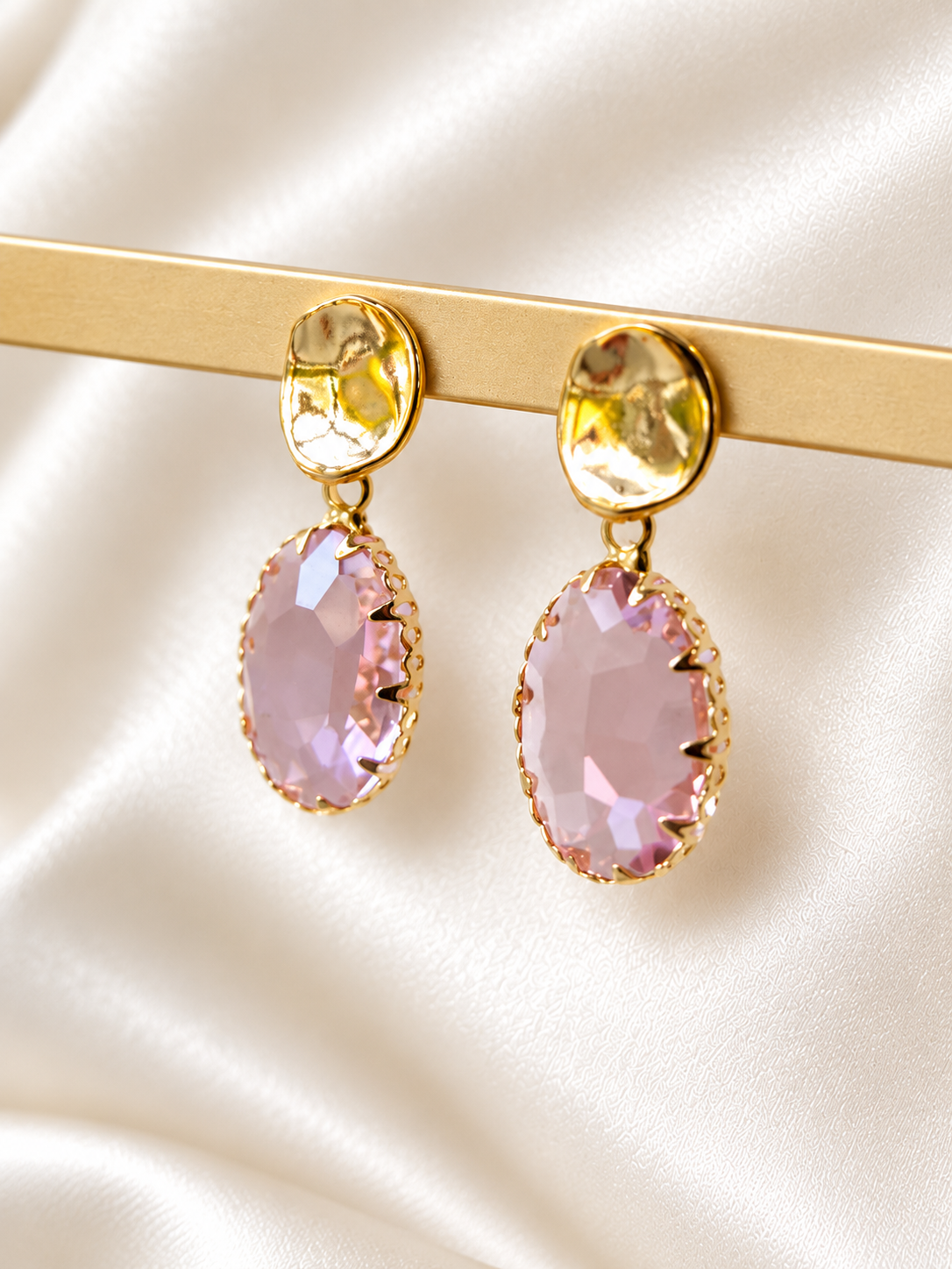 LUCY - Gold & crystal drop earring - Pretty pink