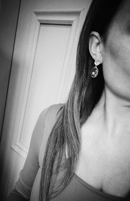 LUCY - Gold & crystal drop earring - Pretty Pink