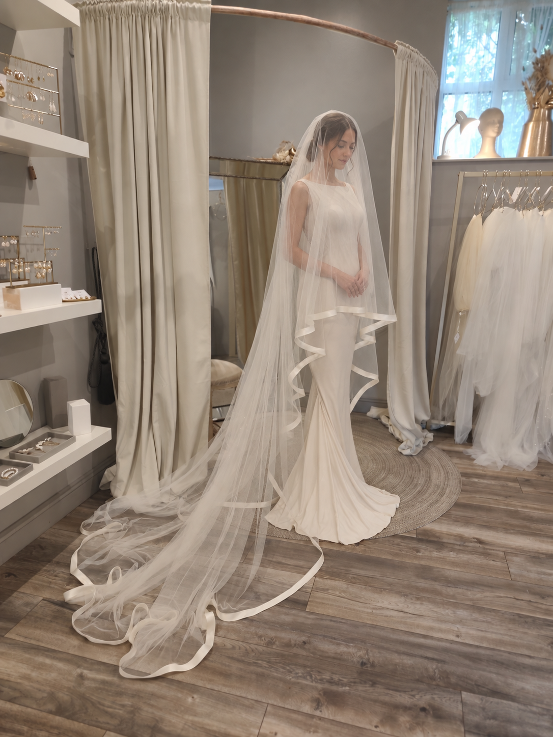 MARA -  Dramatic Satin Edge Drop Veil (Soft Net)