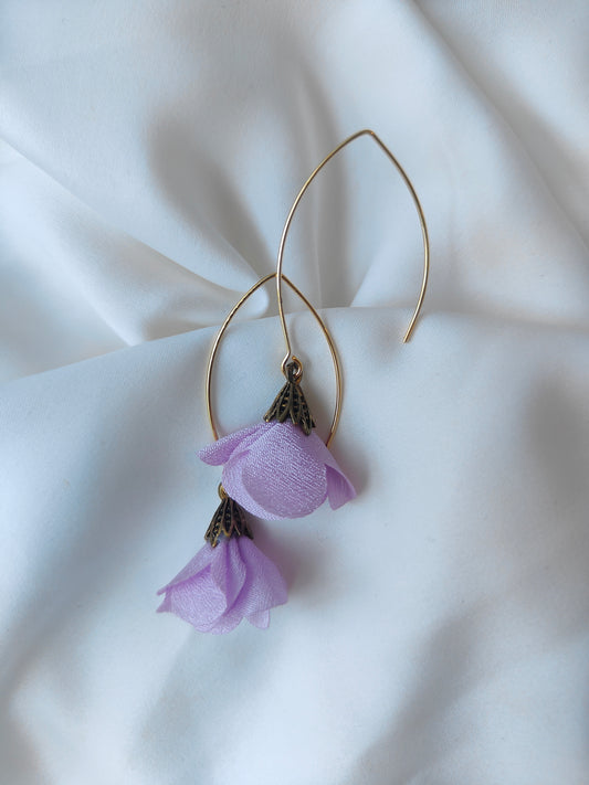 Jenni - Floral drop earrings - Lilac