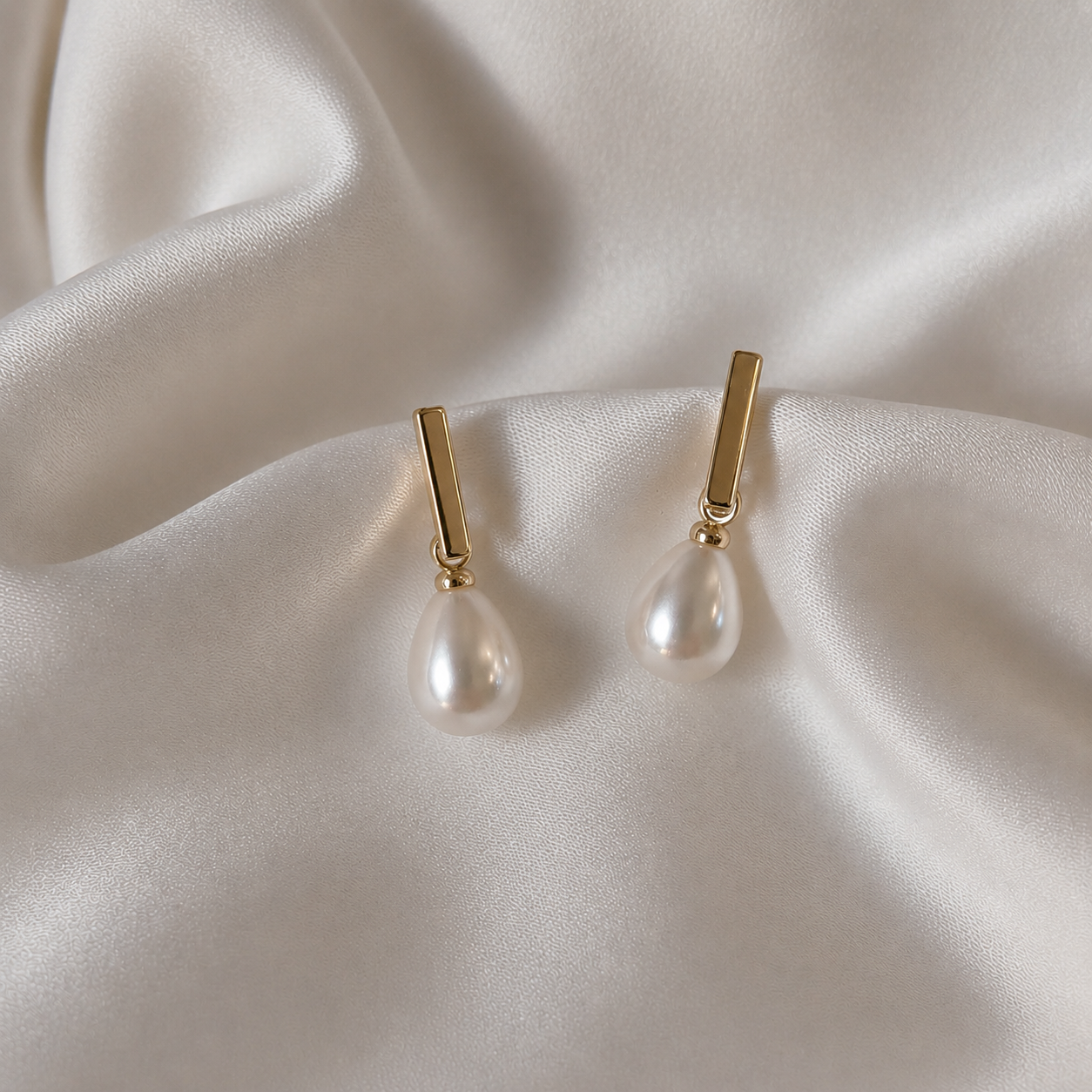 PEROLA - Pearl Drop Bridal Earrings