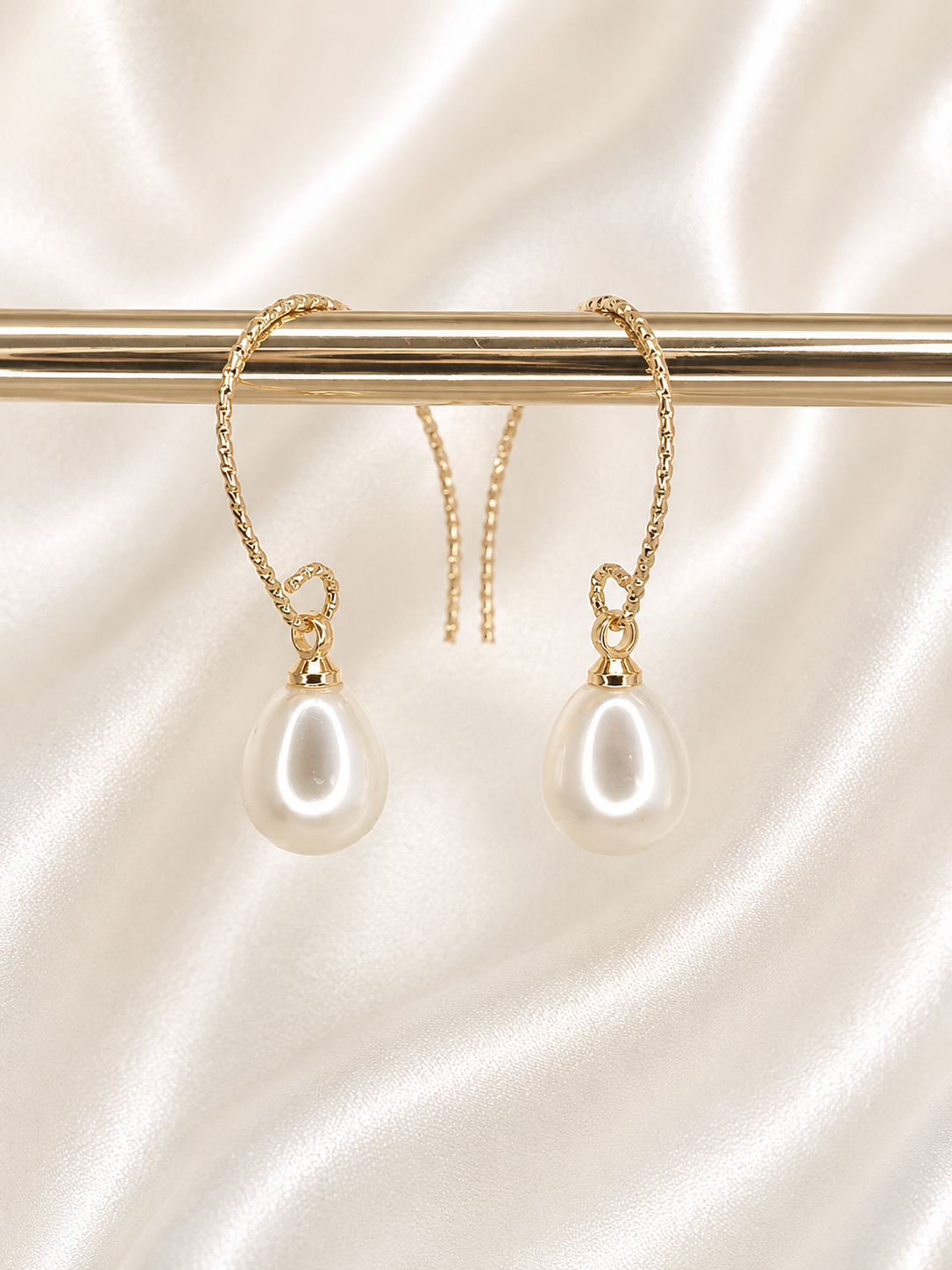 ELLA - Pearl Drop Bridal Earrings