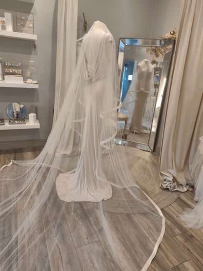 MARA -  Dramatic Satin Edge Drop Veil (Soft Net)