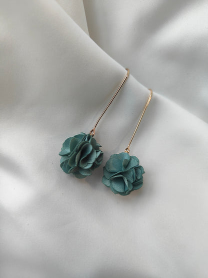 Georgia - Floral drop earrings - Sage