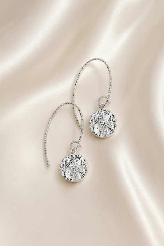 AUNA - Gold Drop Drop Earrings