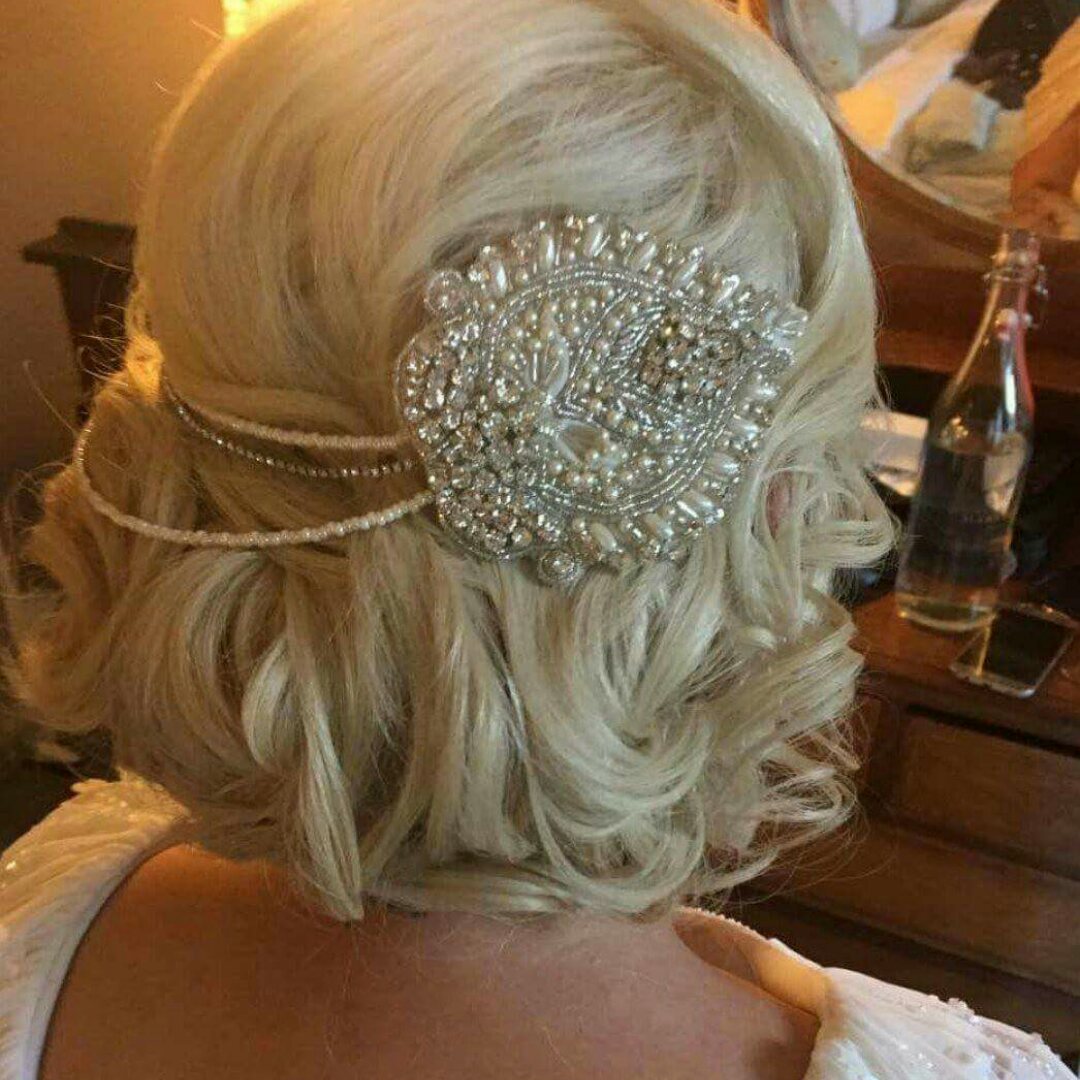 DION - Vintage Pearl Bridal Hair Accessory