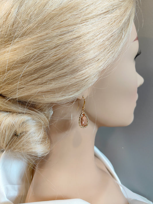 *DÍOL Stiúideo* Duchess Crystal Earrings Blush