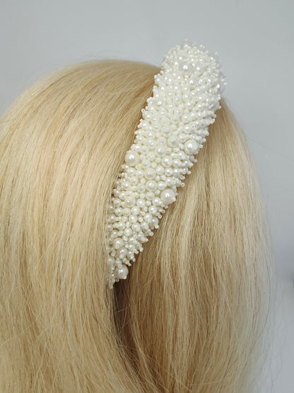 PETITE BELLE - Neat Pearl Bridal Headband