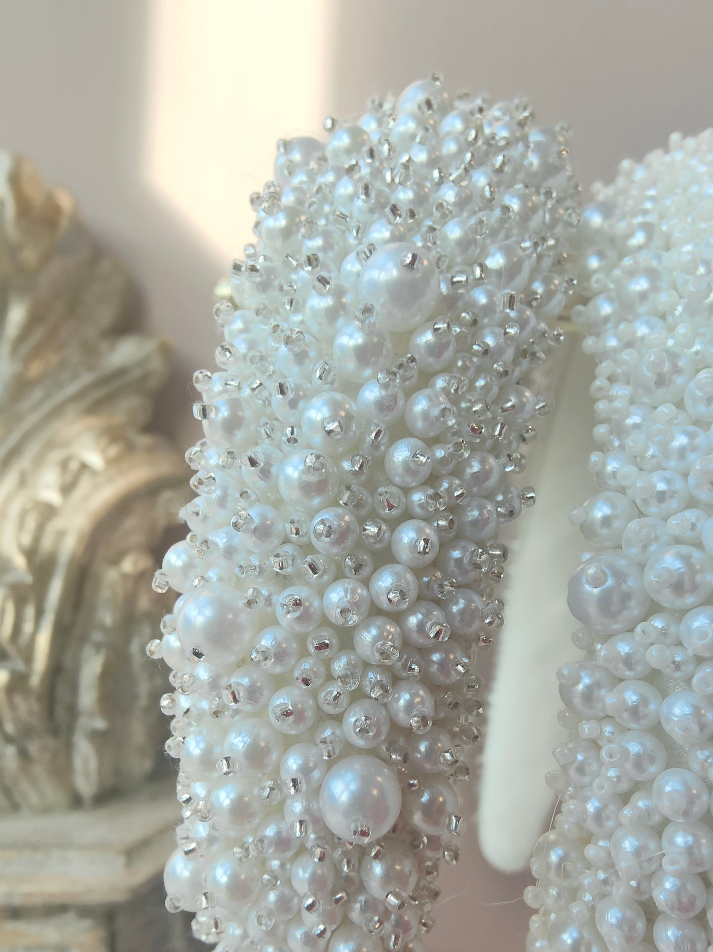 PETITE BELLE - Neat Pearl Bridal Headband