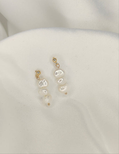MEGHAN - Pearl Drop Bridal Earrings