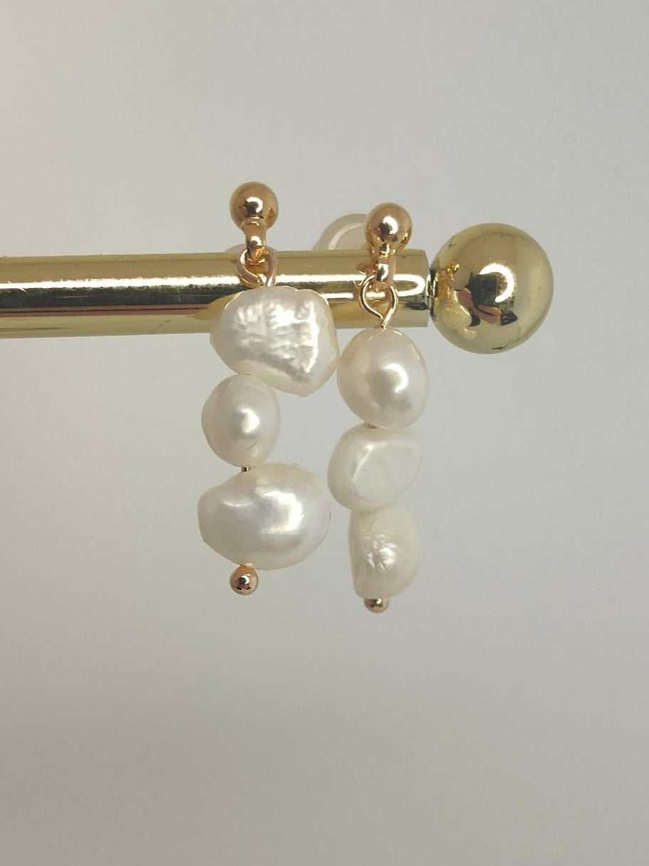 MEGHAN - Pearl Drop Bridal Earrings