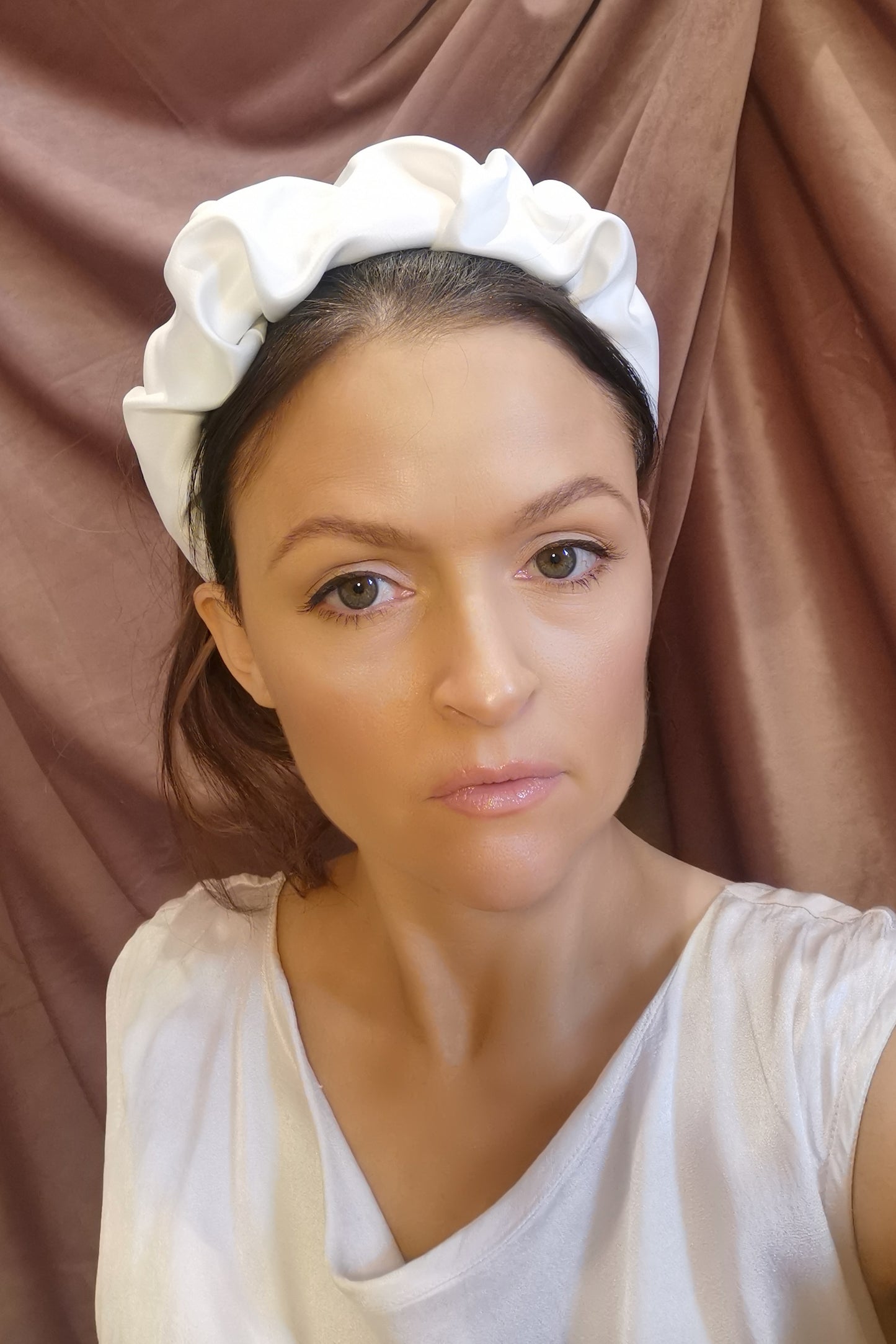 Banna CAROLINE - Ceannbhanda Bridal Satin Comhaimseartha