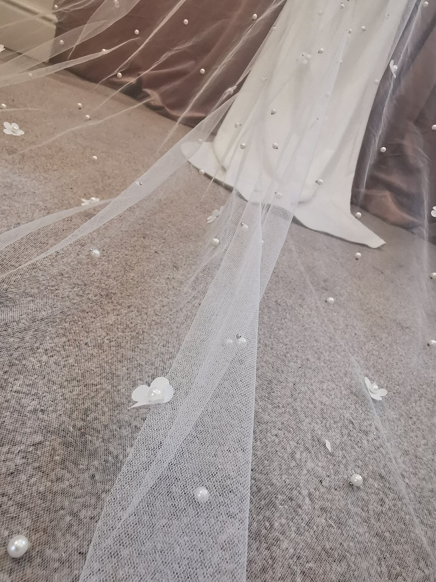 DAISY - Pearl & Petal Bridal Veil