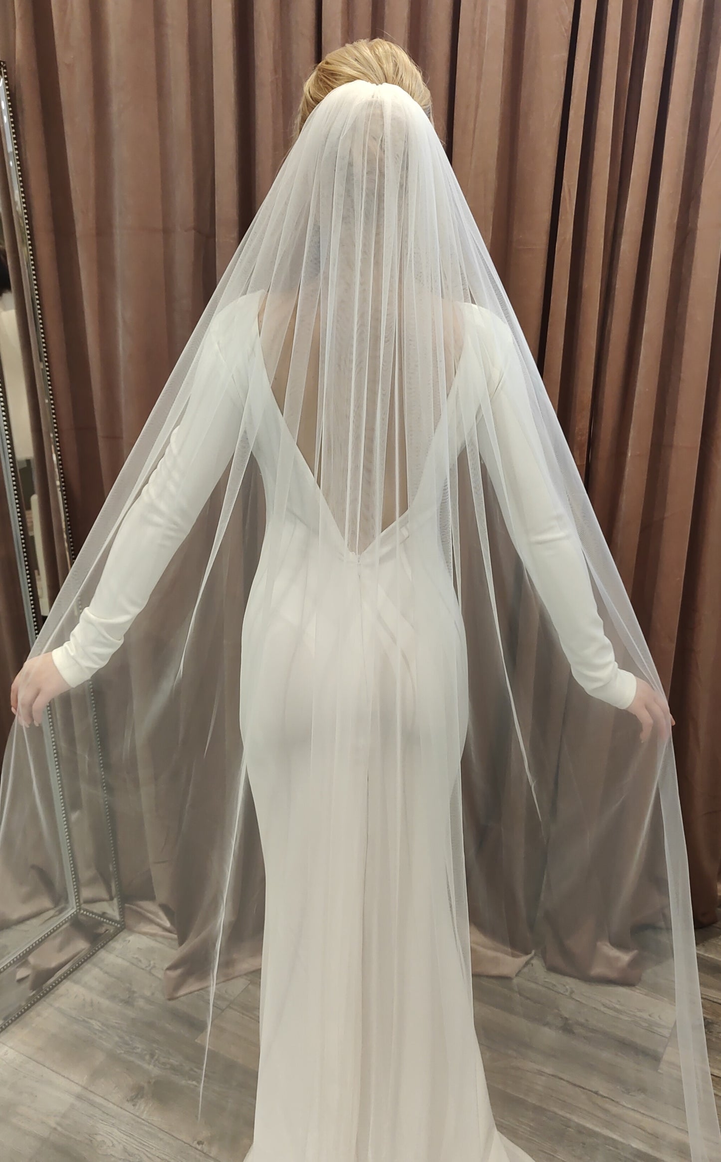 GRACE - Veil Bridal Traidisiúnta