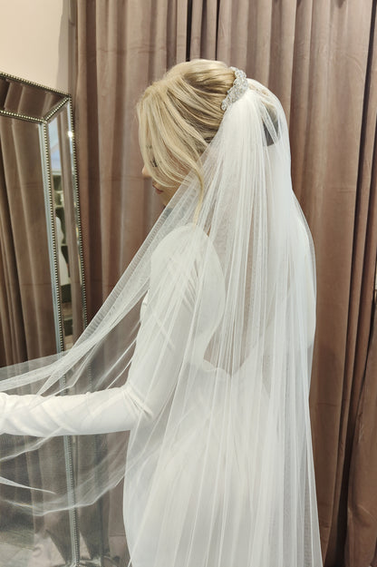ALMA - Side gathered sheer back veil