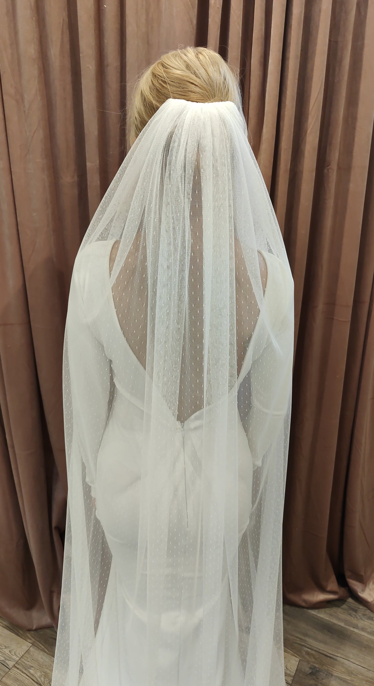 DOROTHY - Polka Dot Wedding Veil