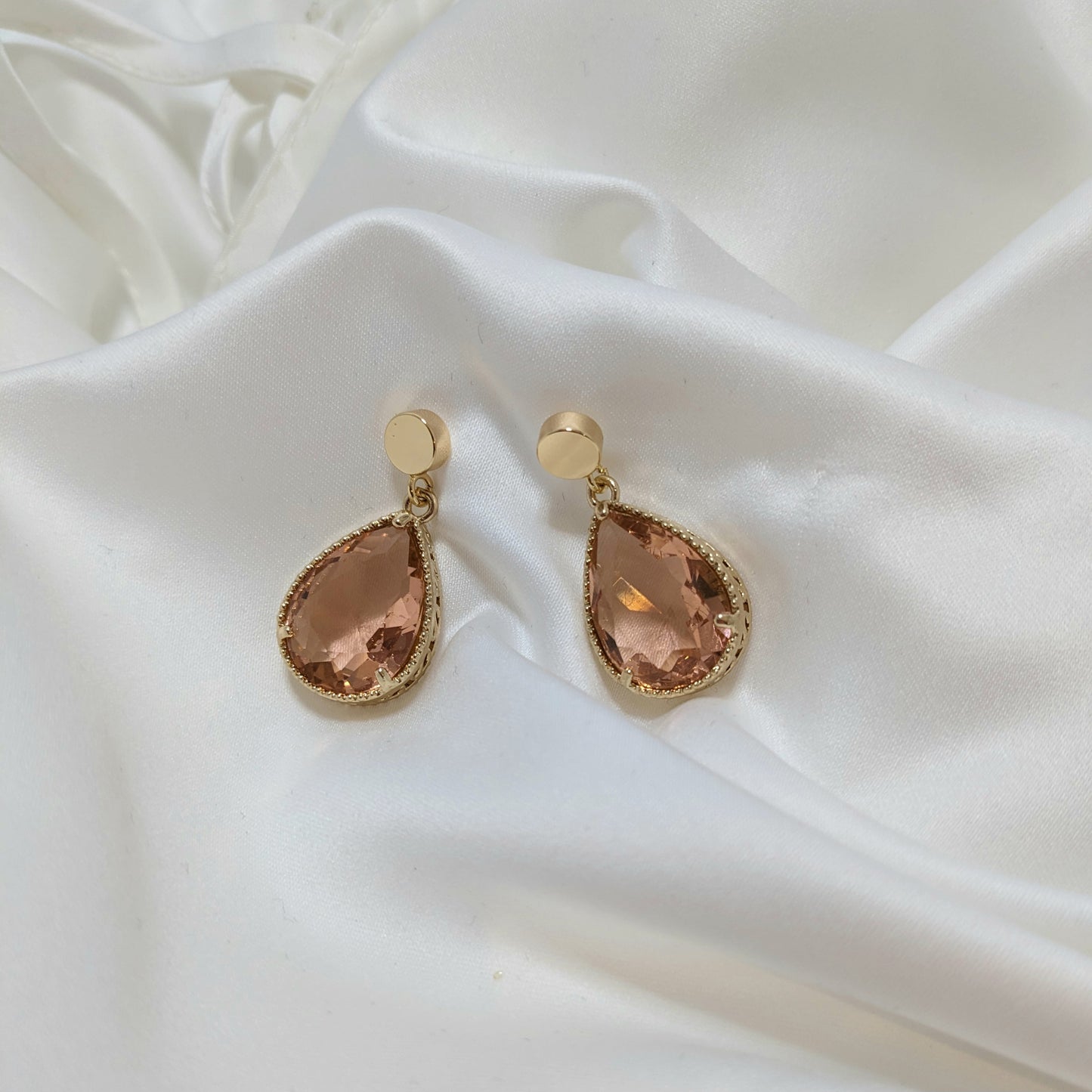 ANNA - Large Teardrop Earrings - Blush